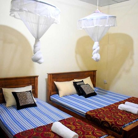 Ranliya Lodge Anuradhapura Ngoại thất bức ảnh
