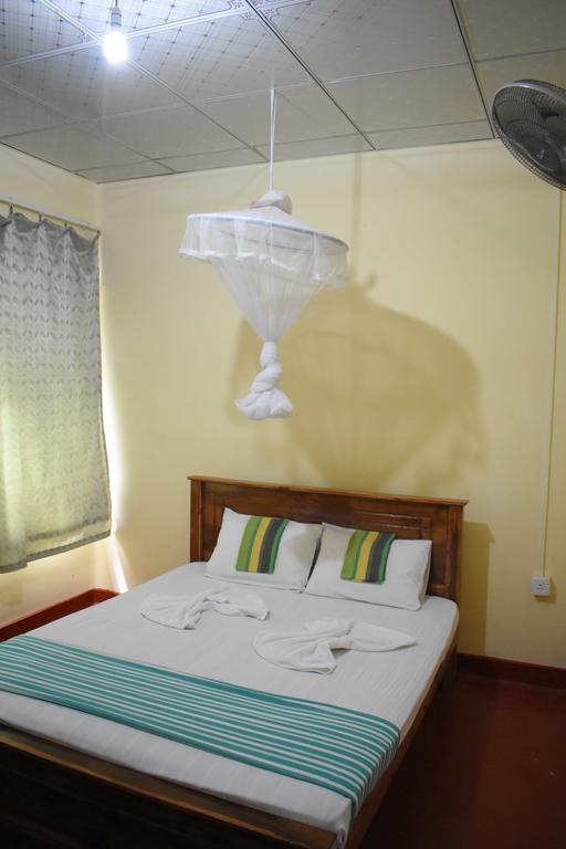 Ranliya Lodge Anuradhapura Ngoại thất bức ảnh