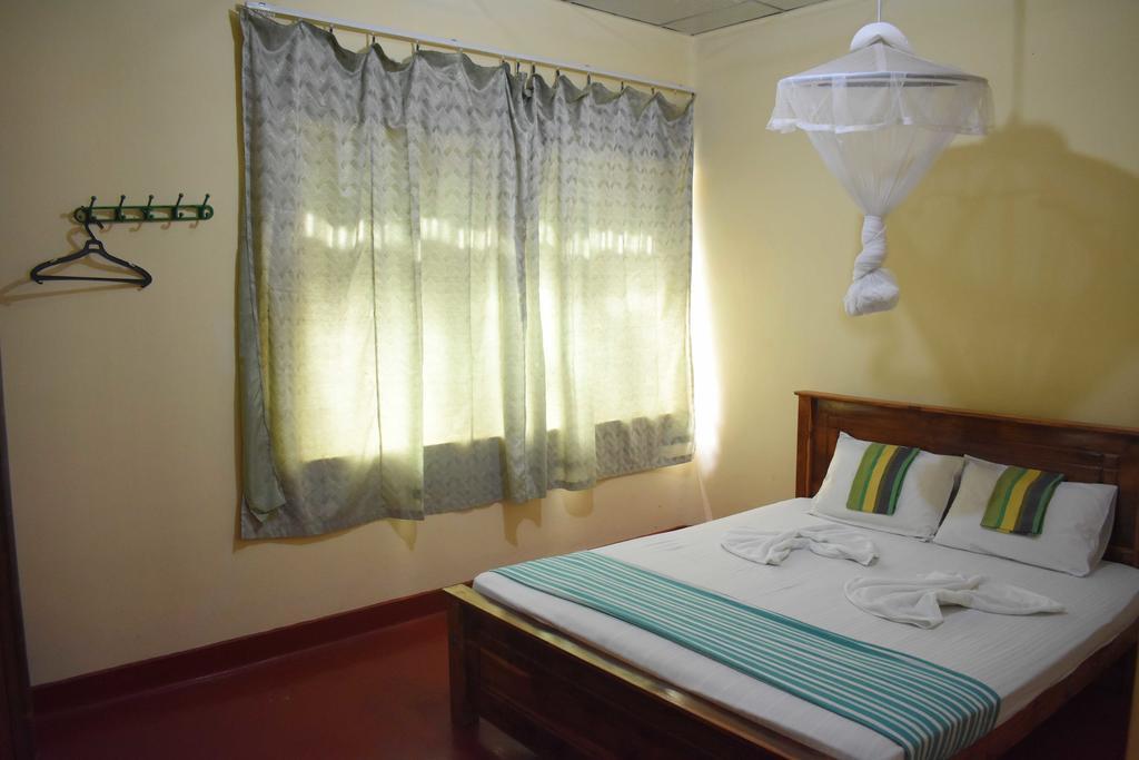 Ranliya Lodge Anuradhapura Ngoại thất bức ảnh